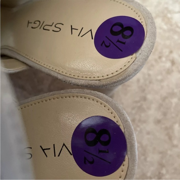 New 8.5 Via Spiga Peep Toe Heels - Picture 4 of 8